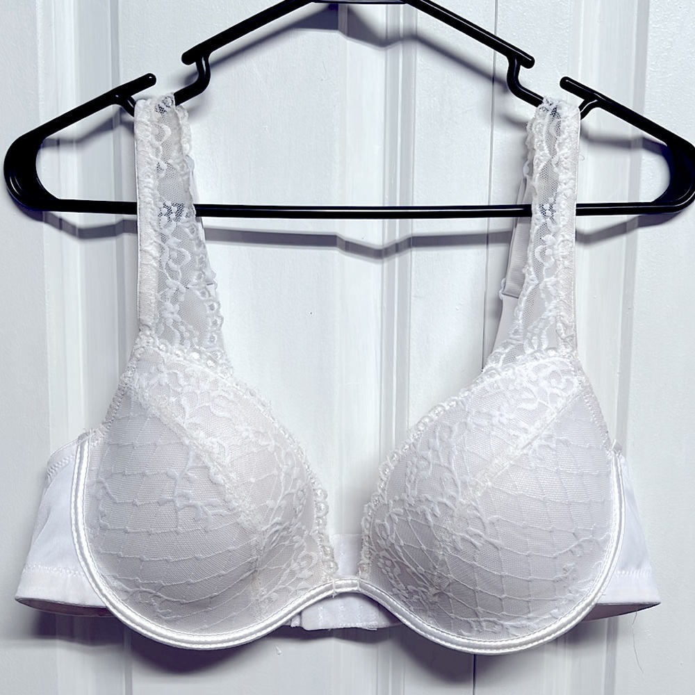 Club Starlett White Lace Push Up Bra Size 38D